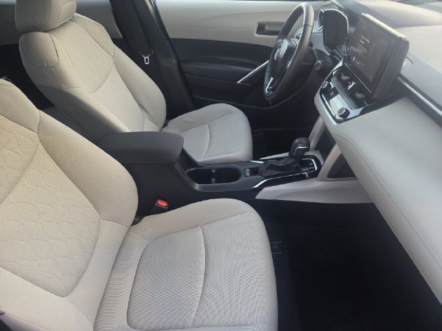 Used 2024 Toyota Corolla Cross LE FWD image 12