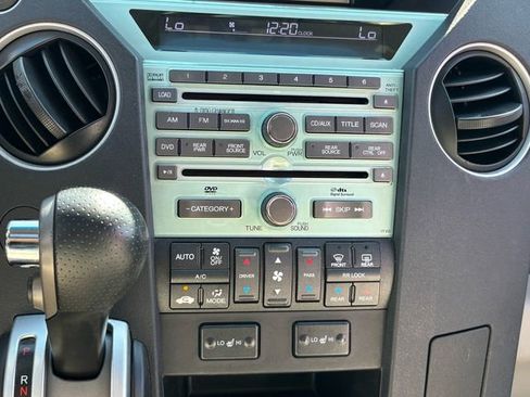 Used 2011 Honda Pilot Touring image 27