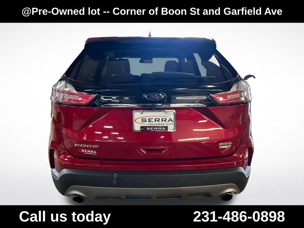 Used 2020 Ford Edge SEL w/ Convenience Package AWD/4WD image 4