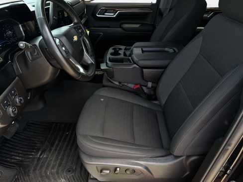 Used 2024 Chevrolet Silverado 1500 LT AWD/4WD image 30