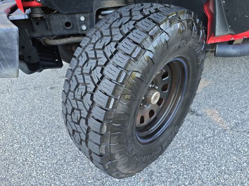 Used 2016 Jeep Wrangler Unlimited Sport w/ Quick Order Package 24S AWD/4WD image 26