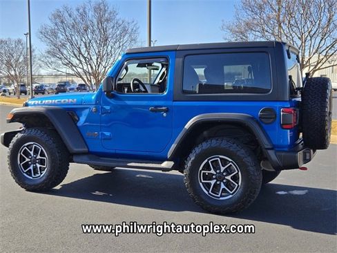 Used 2024 Jeep Wrangler Rubicon w/ Technology Group image 5