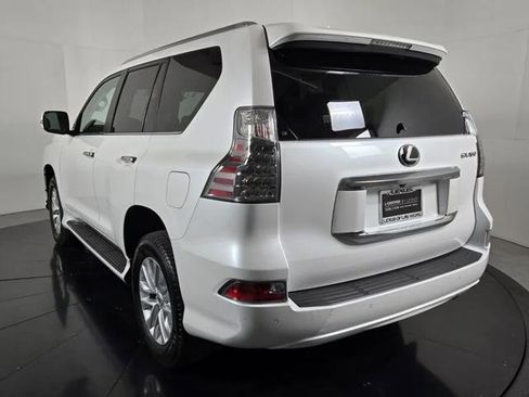Certified 2023 Lexus GX 460 Premium w/ Premium Package AWD/4WD image 4
