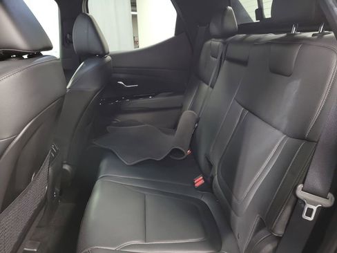 Used 2022 Hyundai Santa Cruz Limited image 23