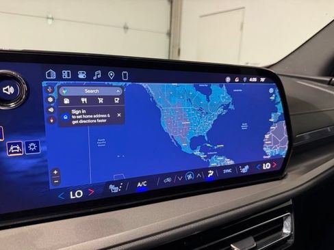 Used 2026 Chevrolet Traverse LT FWD image 20