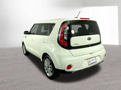 Used 2018 Kia Soul + image 31