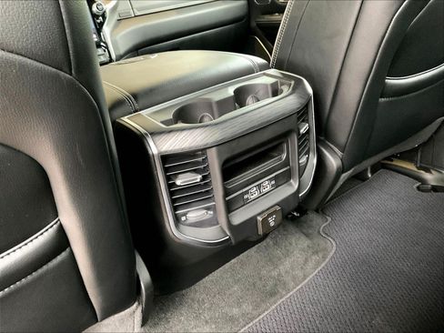Used 2023 RAM 1500 Laramie AWD/4WD image 11