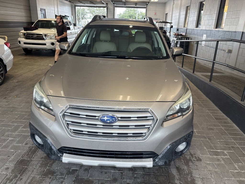 Used 2015 Subaru Outback 2.5i Limited AWD/4WD image 2