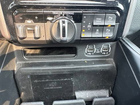 Used 2021 RAM 1500 Laramie w/ Night Edition AWD/4WD image 21