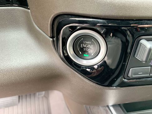 Used 2022 Chevrolet Silverado 1500 LTZ image 16