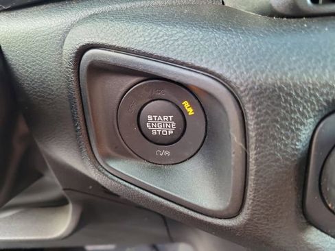 Used 2025 Jeep Wrangler Unlimited Sport image 25