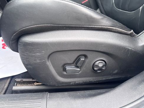 Used 2015 Chrysler 200 C w/ Navigation & Sound Group I image 15