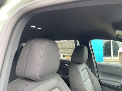 New 2026 Chevrolet Equinox LT w/ Safety and Technology Package FWD image 43