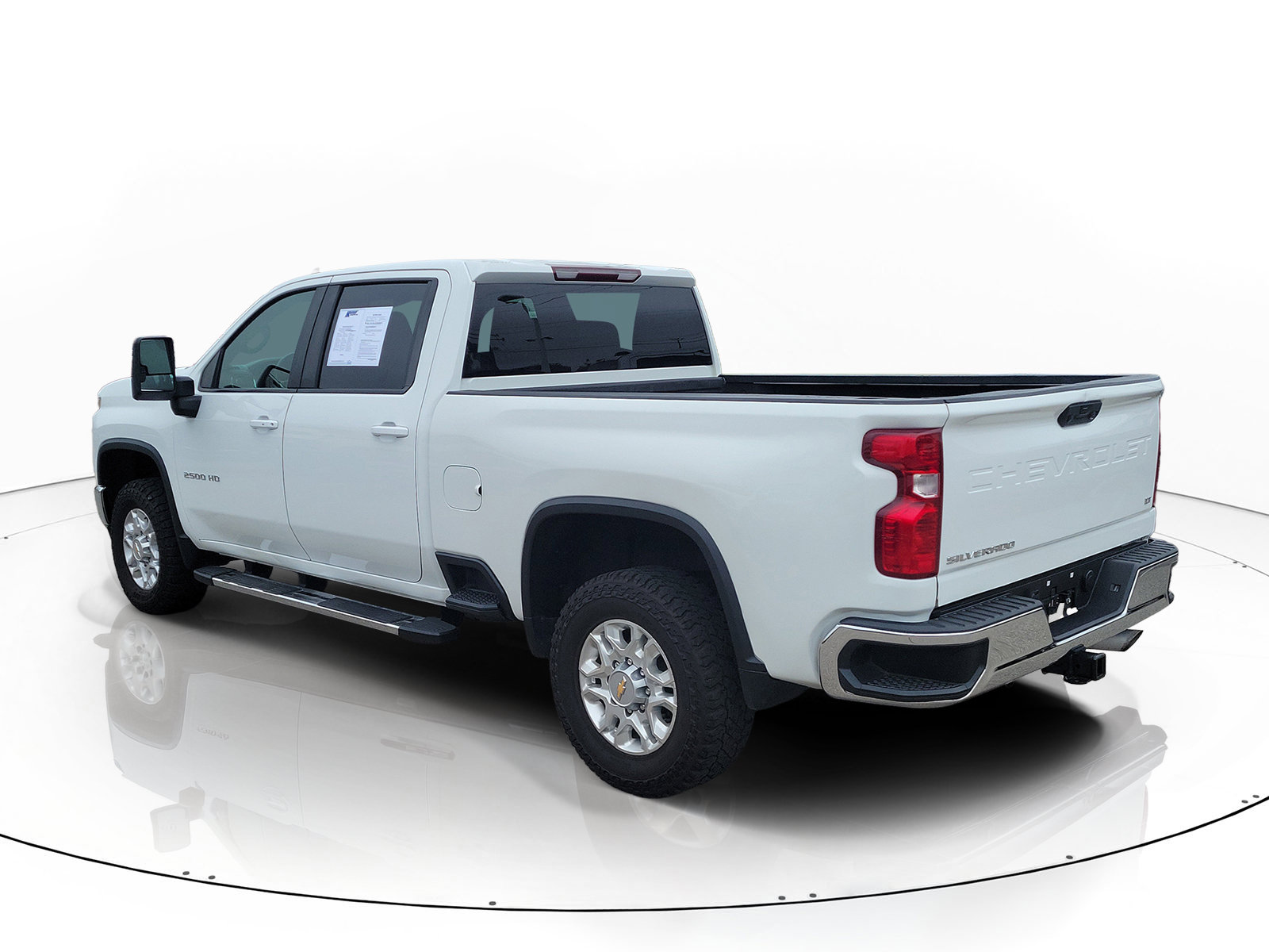 Used 2023 Chevrolet Silverado 2500 LT w/ Convenience Package AWD/4WD image 4