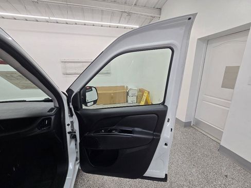 Used 2020 RAM ProMaster City Tradesman SLT FWD image 27