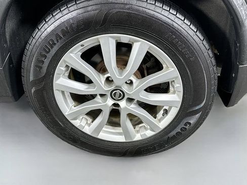 Used 2018 Nissan Rogue SV w/ Premium Package AWD/4WD image 28