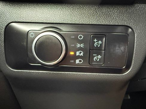 Used 2025 Ford Escape ST-Line image 27