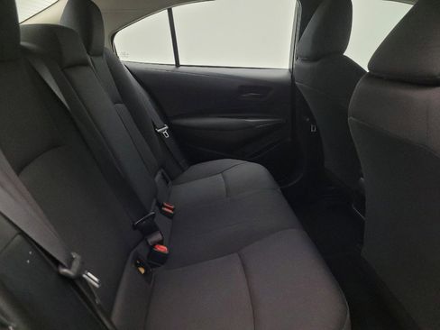 Used 2022 Toyota Corolla LE FWD image 19