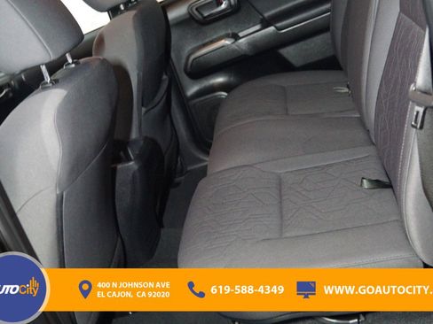 Used 2019 Toyota Tacoma TRD Sport image 16