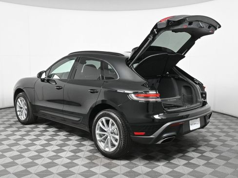 Certified 2025 Porsche Macan image 25
