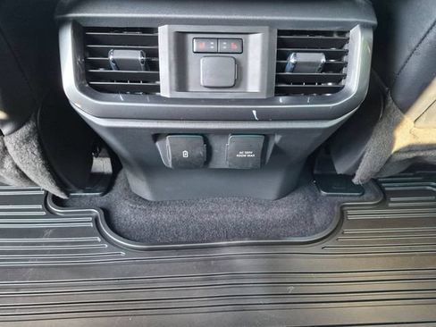 Used 2023 Ford F150 Lariat w/ Equipment Group 502A High AWD/4WD image 17