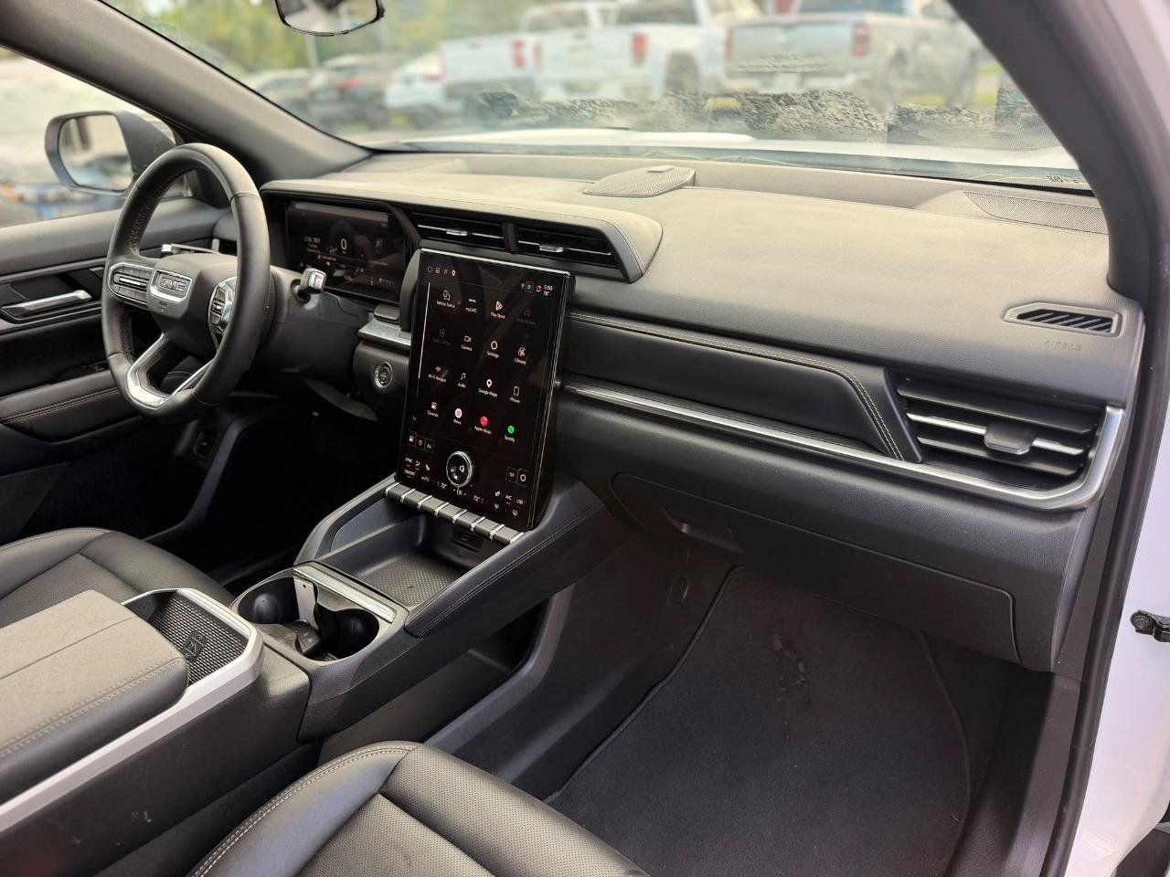 Used 2026 GMC Terrain Elevation w/ Elevation Premium Package FWD image 12