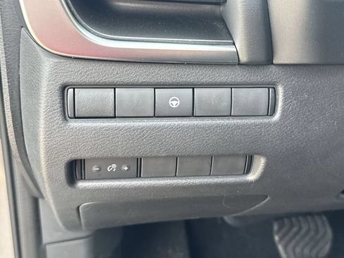 Used 2021 Nissan Rogue SV FWD image 34
