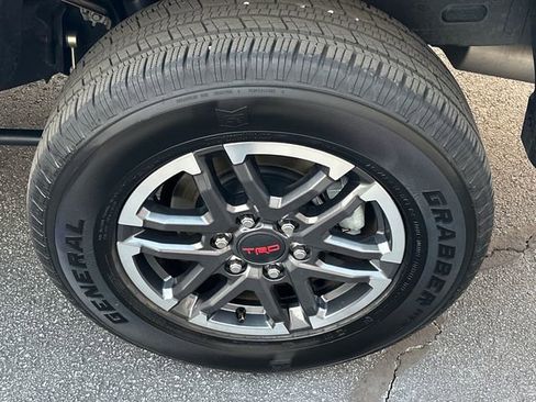 Used 2024 Toyota Tacoma TRD Sport image 24