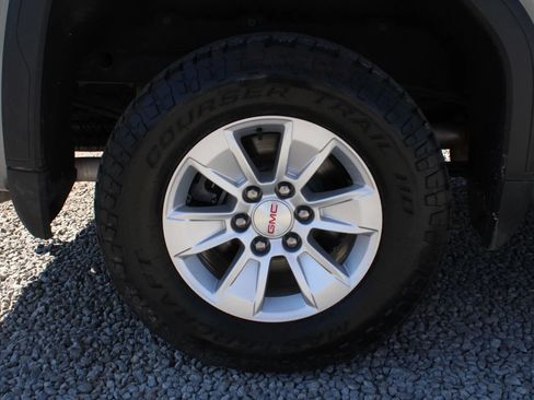 Used 2022 GMC Sierra 1500 SLE AWD/4WD image 8