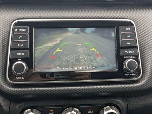 Used 2021 Nissan Kicks S FWD image 27