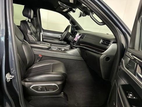 Used 2022 Jeep Wagoneer Series I image 26