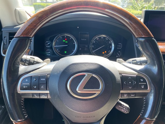 Used 2016 Lexus LX 570 4WD w/ Luxury Package image 24