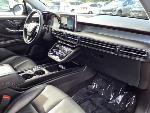 Used 2020 Lincoln Corsair FWD w/ Premium Package image 14