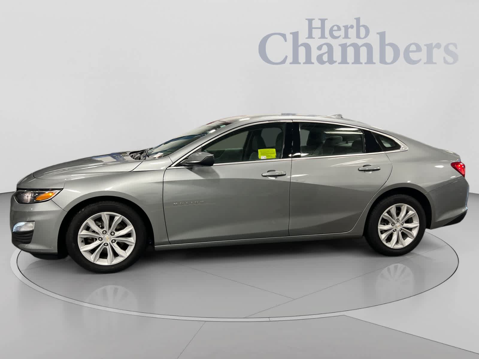 Used 2025 Chevrolet Malibu LT FWD image 5