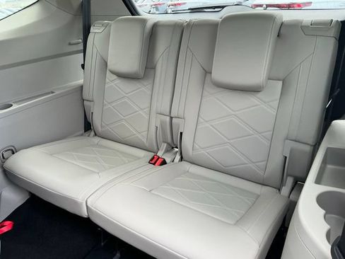 Certified 2026 Volkswagen Atlas SE FWD image 18