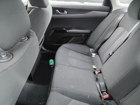 Used 2022 Kia K5 LX image 8