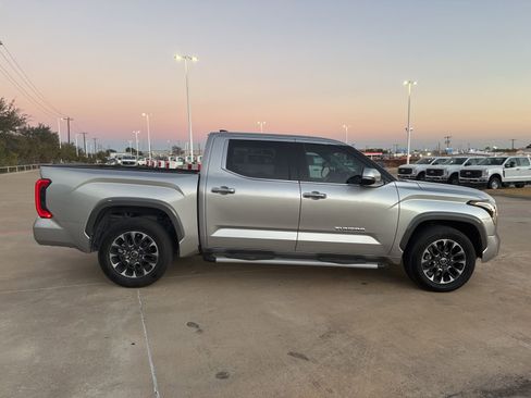 Used 2022 Toyota Tundra Limited image 7