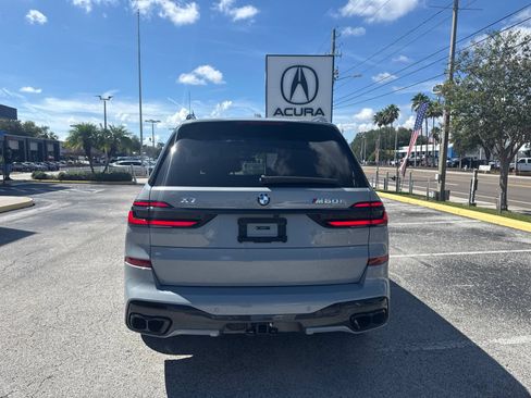 Used 2025 BMW X7 M60i AWD/4WD image 9