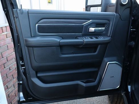 Used 2025 RAM 2500 Laramie image 10