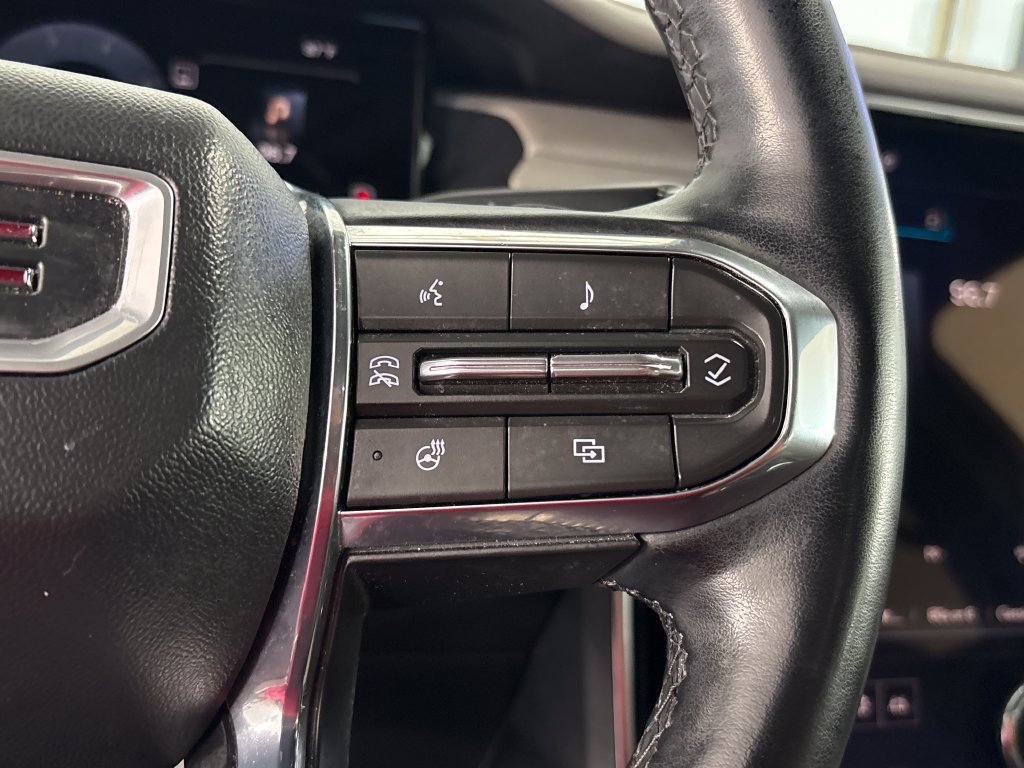 Used 2026 GMC Acadia Elevation w/ Elevation Premium Package FWD image 40