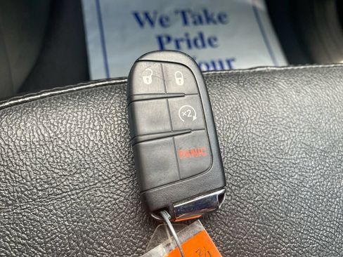 Used 2023 Jeep Compass Limited AWD/4WD image 24