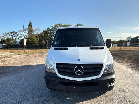 Used 2015 Mercedes-Benz Sprinter 2500 image 10