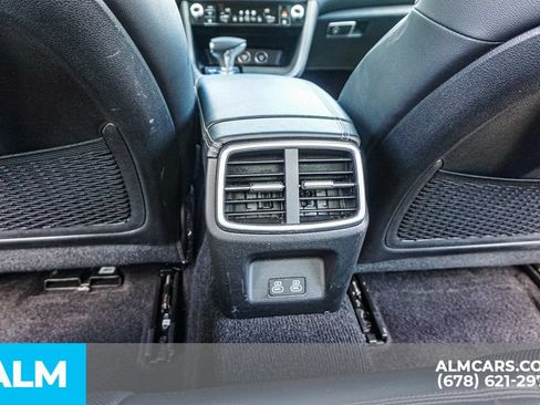 Used 2025 Genesis G70 2.5T AWD/4WD image 31