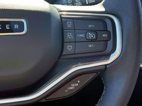 Used 2022 Jeep Wagoneer Series I w/ Convenience Group I AWD/4WD image 26
