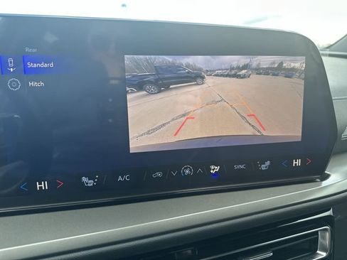 Used 2026 Chevrolet Traverse LT w/ LPO, Floor Liner Package image 17