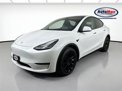Used 2023 Tesla Model Y Long Range image 5