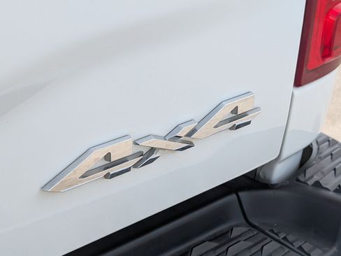 Used 2024 RAM 2500 Laramie AWD/4WD image 12