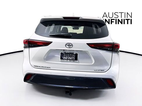 Used 2020 Toyota Highlander Limited image 6