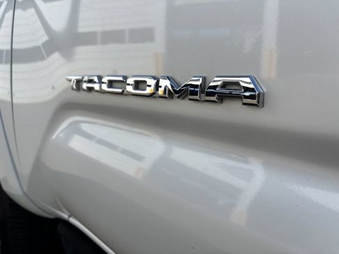 Used 2023 Toyota Tacoma Limited AWD/4WD image 13