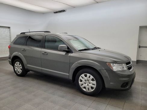 Used 2019 Dodge Journey SE FWD image 11
